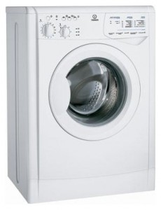 Indesit WIUN 83 洗衣机 照片