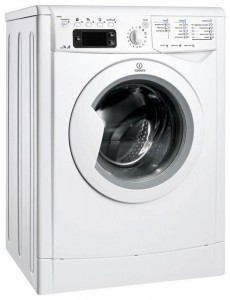 Indesit IWE 6105 洗衣机 照片